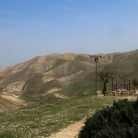 Genesis Land Desert Hospitality Kfar Adumim Exterior foto