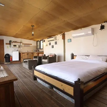 Genesis Land Desert Hospitality Kfar Adumim Exterior foto