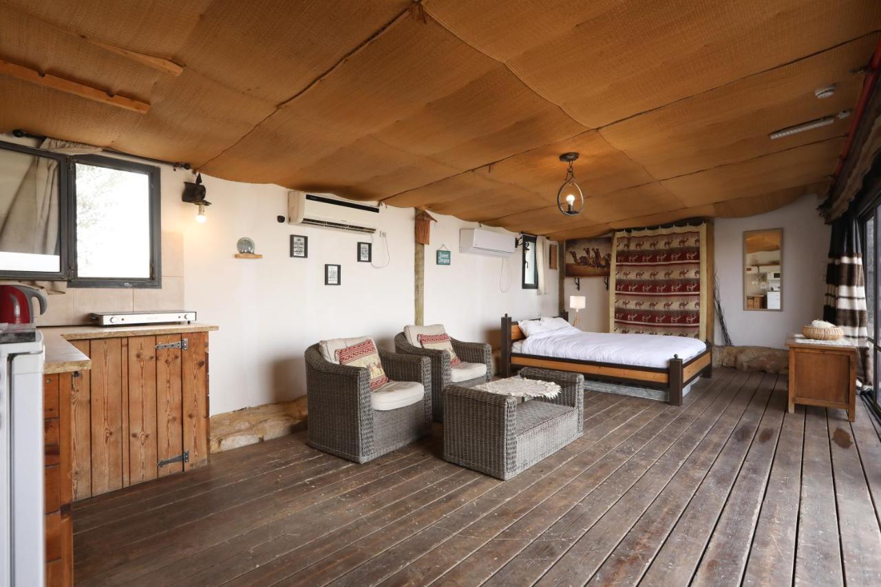 Lodge Genesis Land Desert Hospitality *