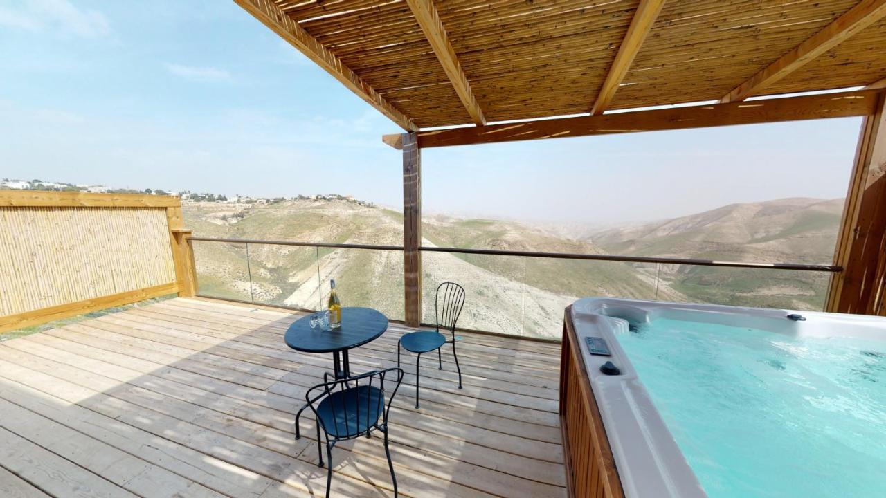 Lodge Genesis Land Desert Hospitality *