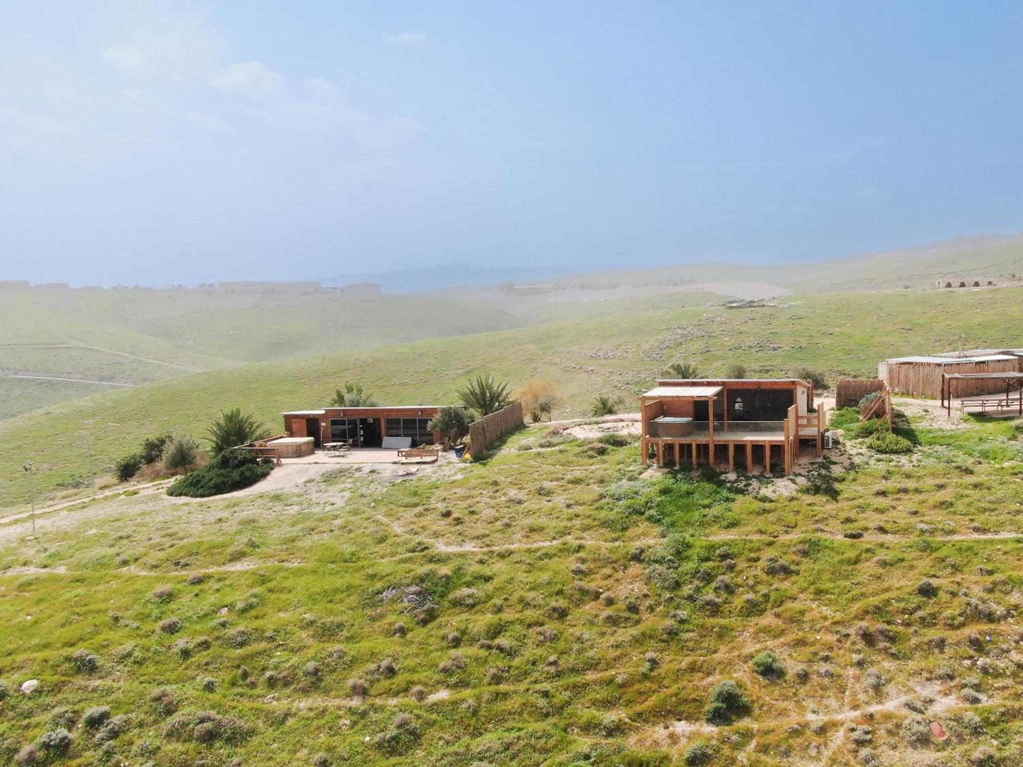 Genesis Land Desert Hospitality Lodge *